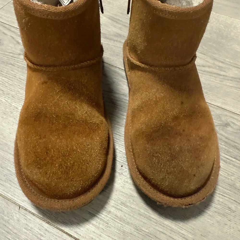 Koolaburra Tan Boots with Plush Lining